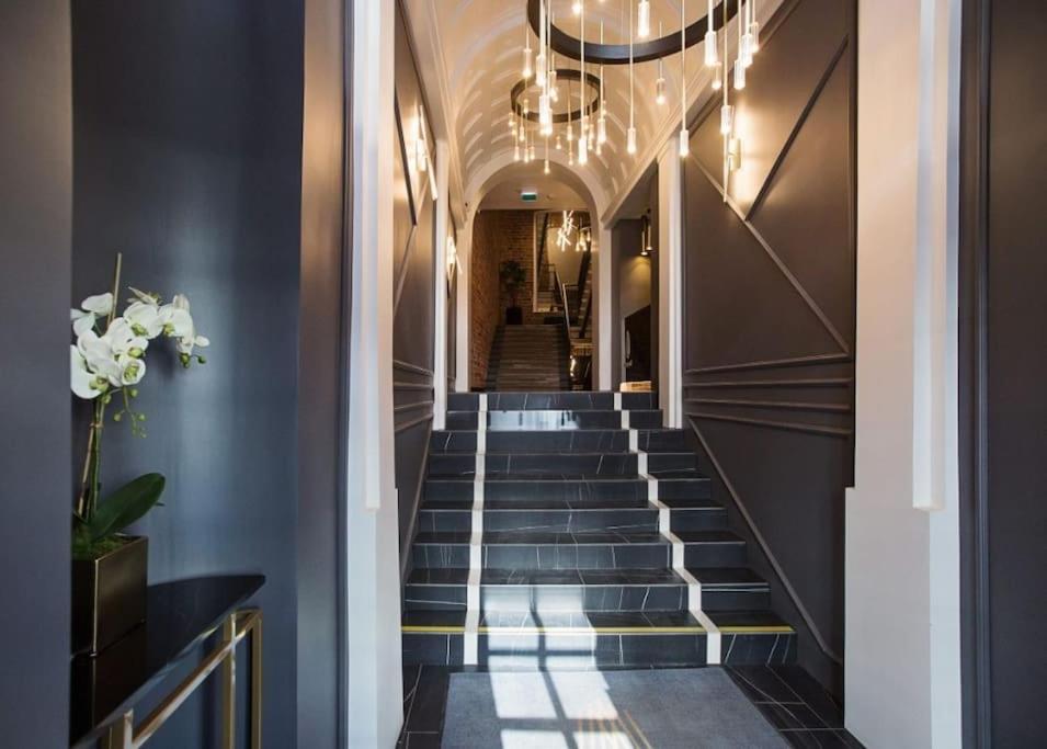 Urban-Glam City Centre Studio With A Gym And Terrace Reval Esterno foto