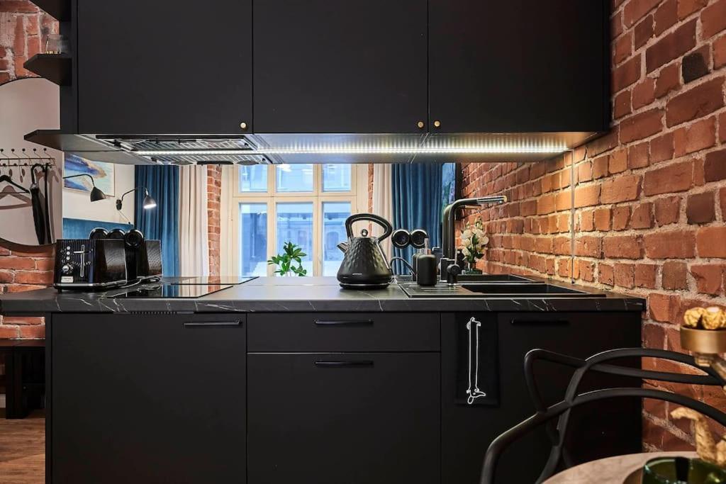 Urban-Glam City Centre Studio With A Gym And Terrace Reval Esterno foto